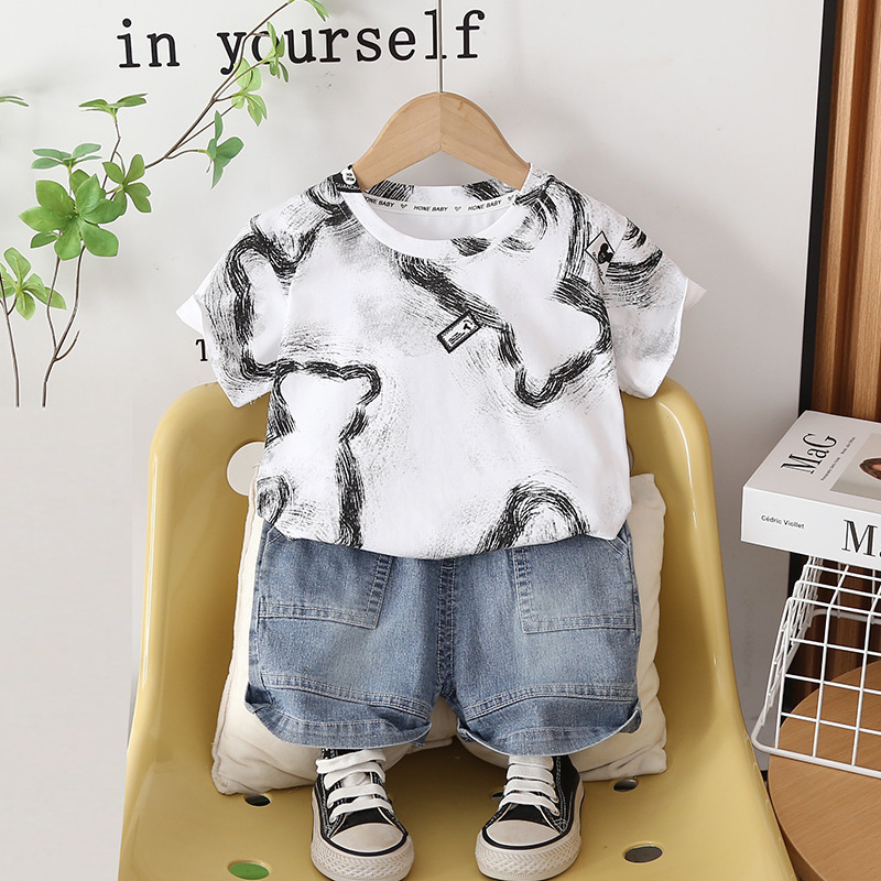 Summer Clothing Drawing For Kids - 幼児男の子用衣装 キッズサマースーツ 2026新作 グラフィティ半袖Tシャツ＆ショートパンツ 幼児服セット 子供服
