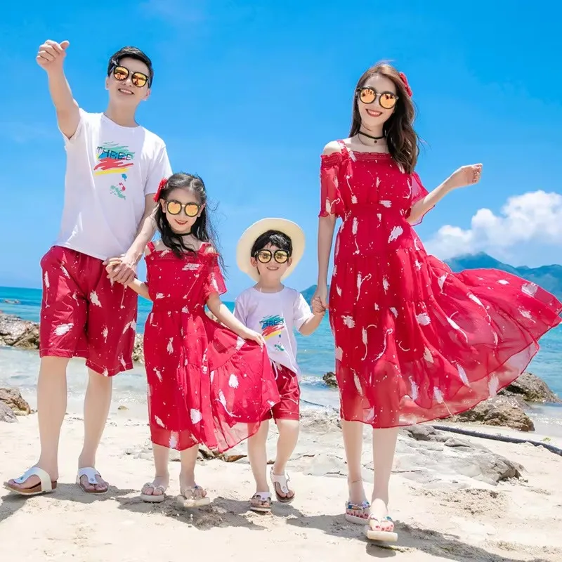 ホリデー休暇ルック 家族お揃いの服 ビーチ 娘とママのドレス - Summer Clothing Looks のレビューと価格