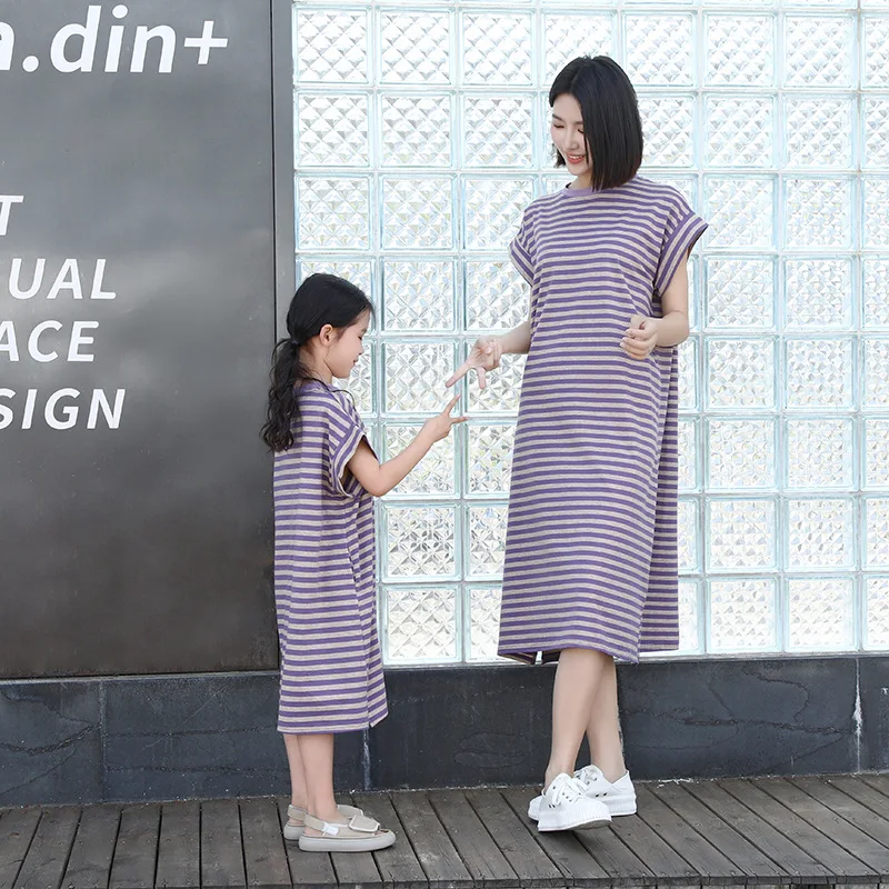 家族お揃いコーデ ママと娘の同じドレス パパ半袖Tシャツ 母 - Summer Clothing Looks のレビューと価格
