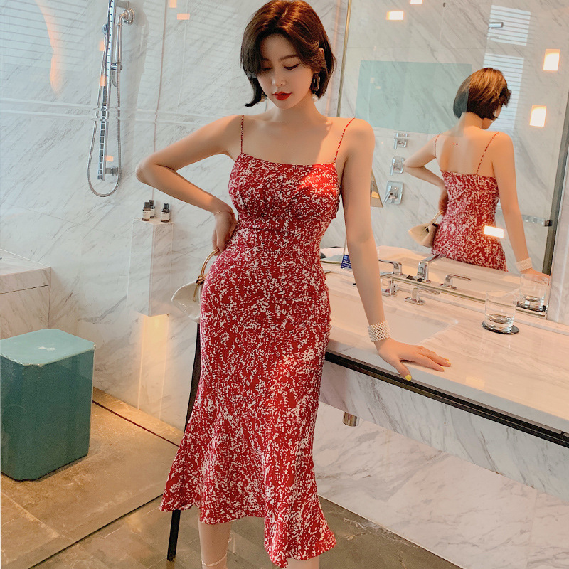 夏の新作ブランド婦人服 フレンチ風スリム花柄サテンサスペンダ - Summer Line Clothing Brand のレビューと価格