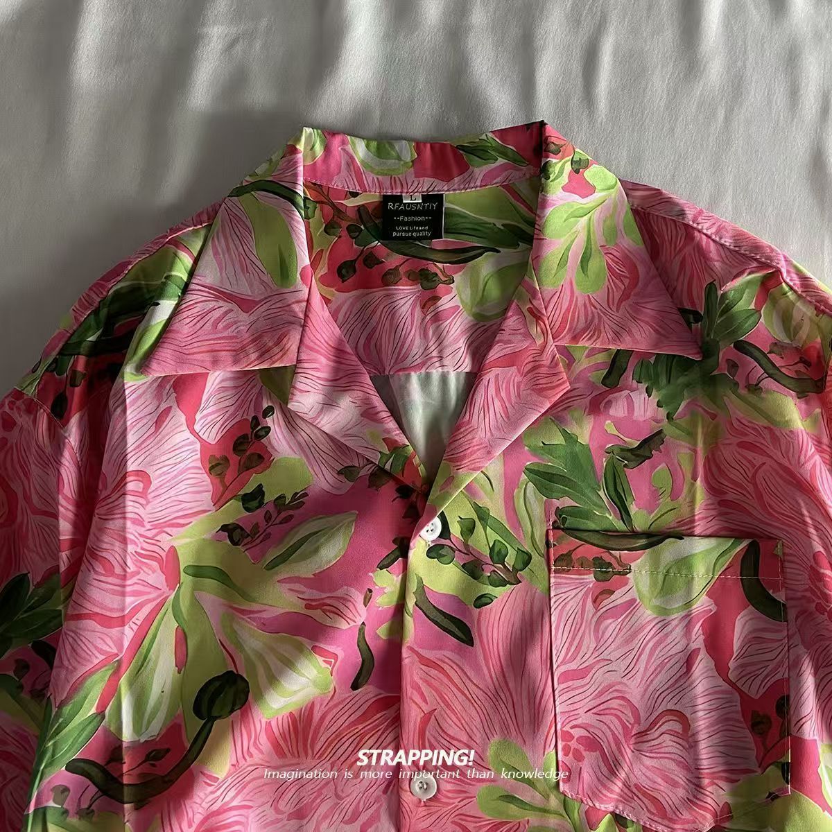 ピンク落書き花キューバ襟アロハシャツ女性と男性半袖ボタンアッ - Summer Clothing Men 2025 のレビューと価格