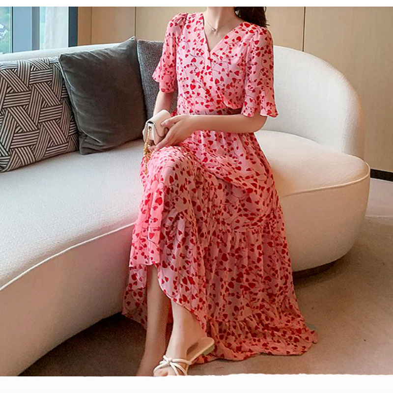女性のための特大のVネックドレス,ボヘミアンプリント,フレア - Summer Line Clothing Brand のレビューと価格